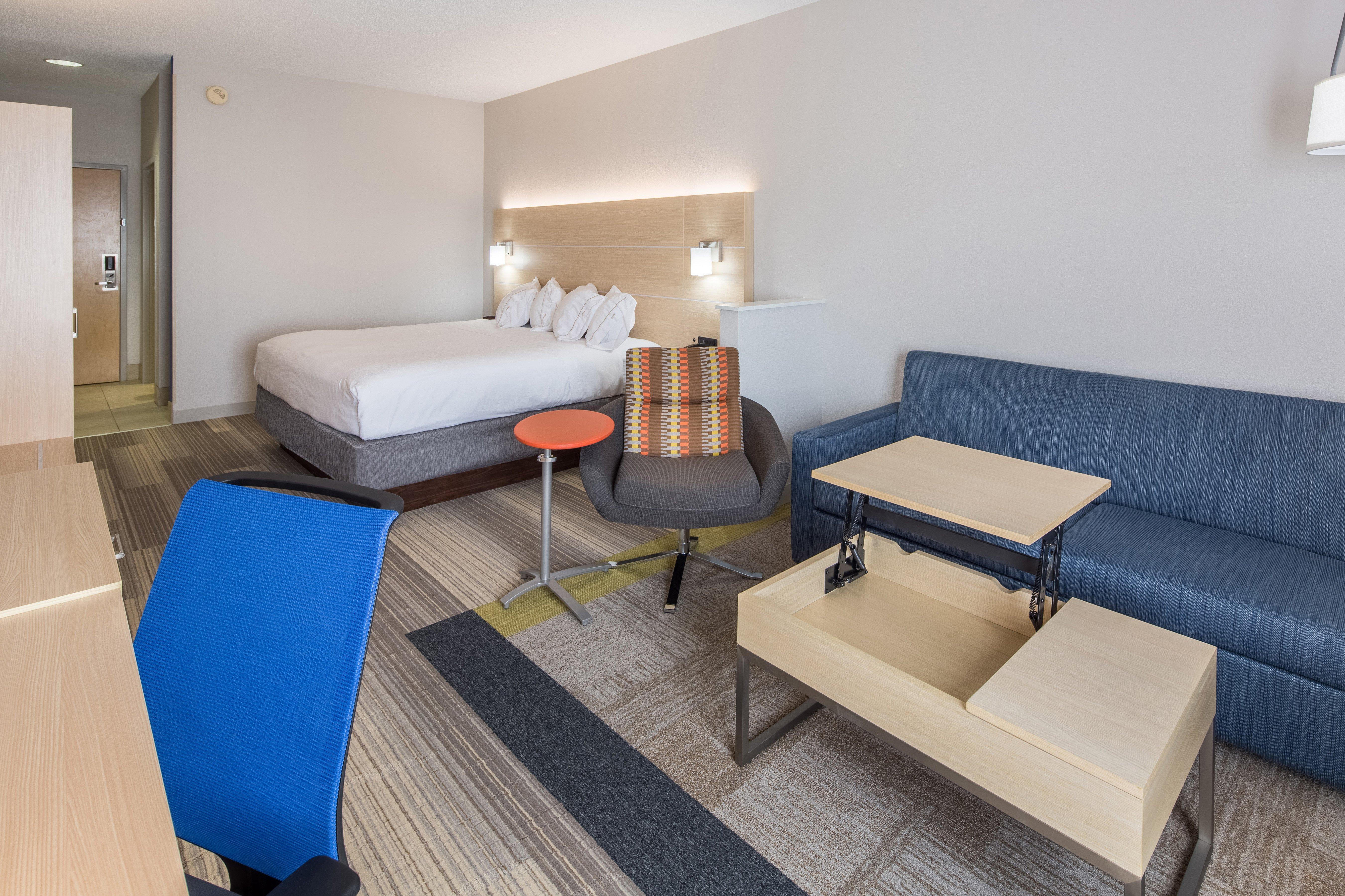 Holiday Inn Express Cedar Rapids - Collins Road By Ihg Εξωτερικό φωτογραφία