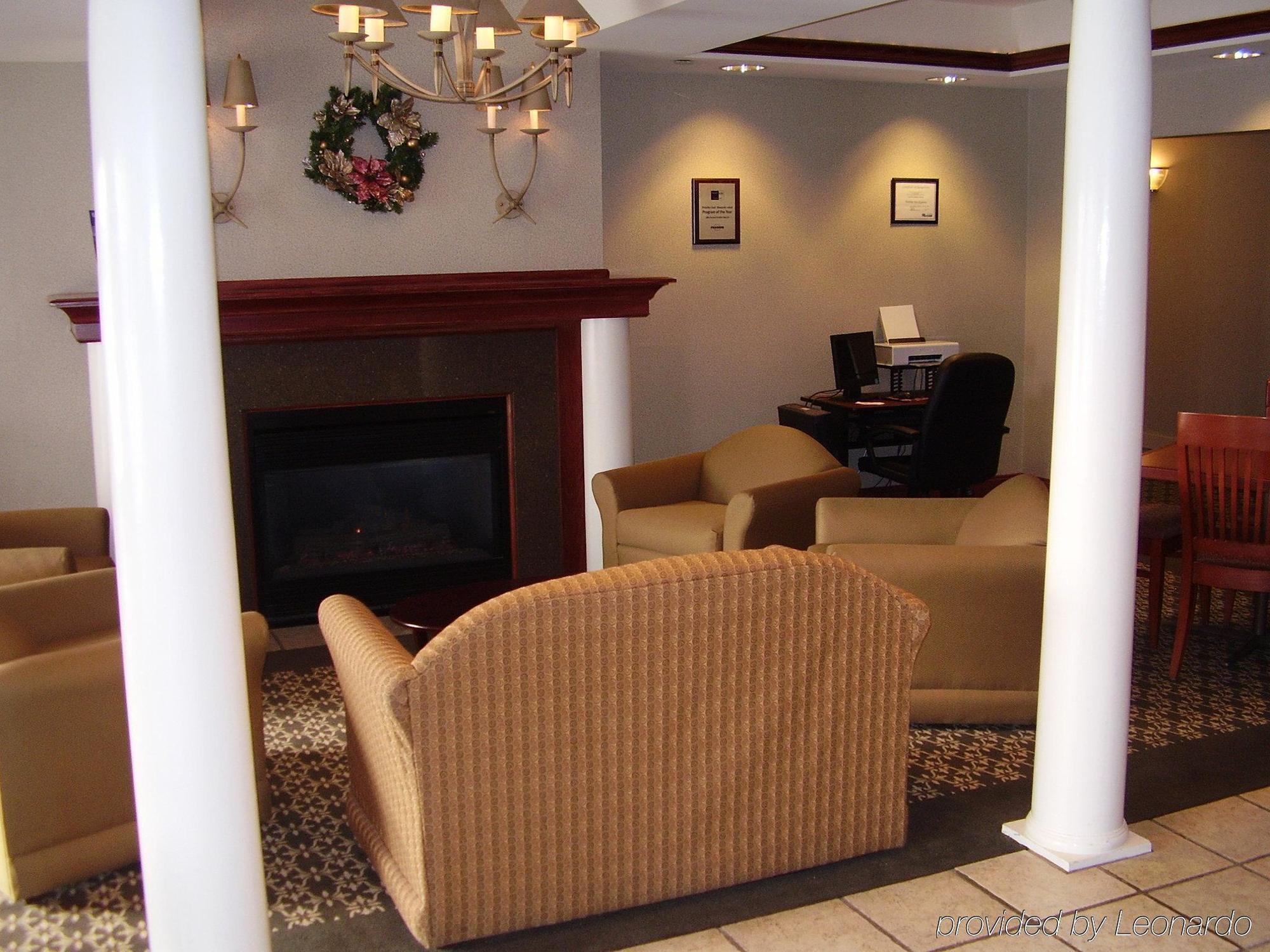 Holiday Inn Express Cedar Rapids - Collins Road By Ihg Εσωτερικό φωτογραφία