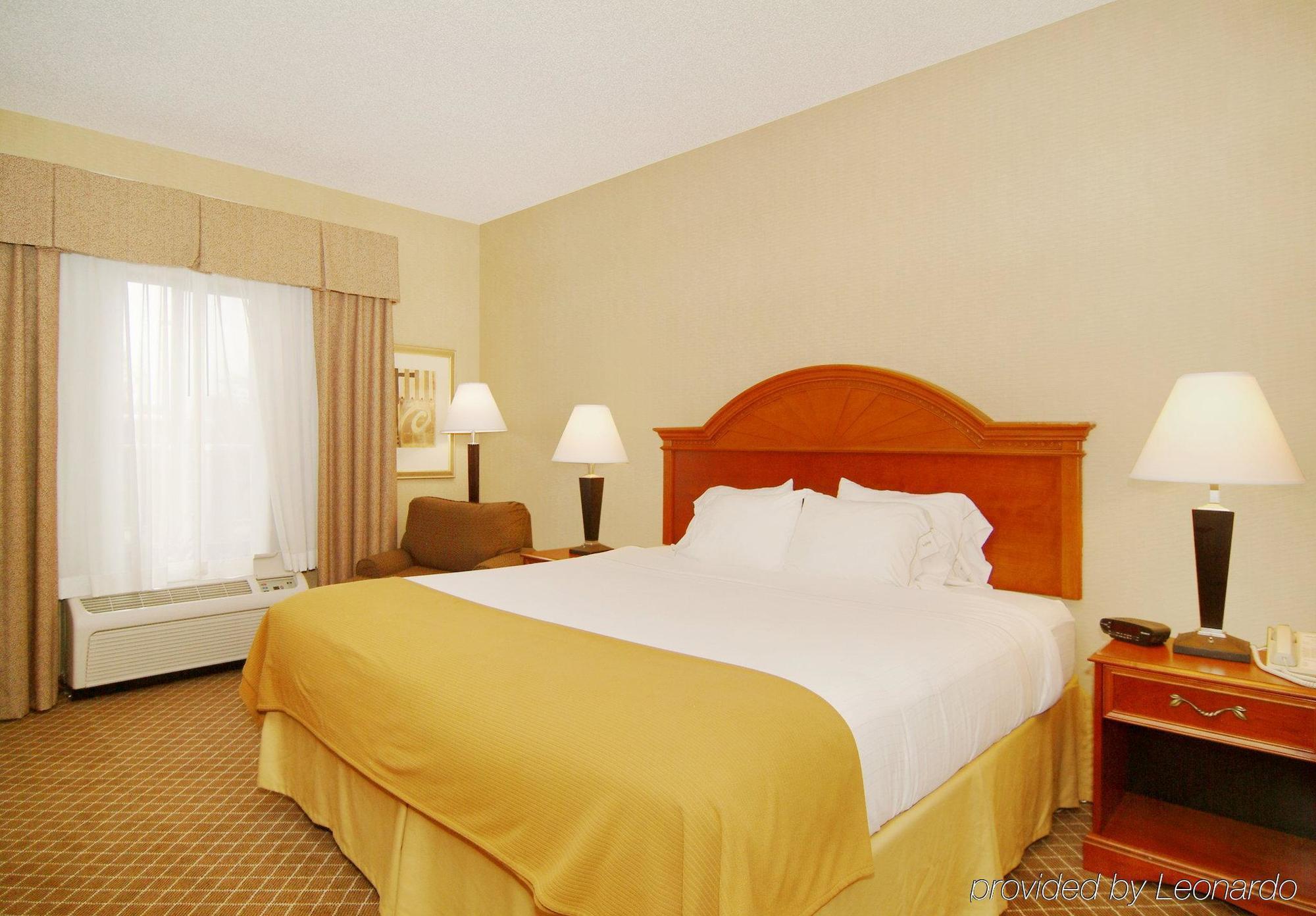 Holiday Inn Express Cedar Rapids - Collins Road By Ihg Δωμάτιο φωτογραφία
