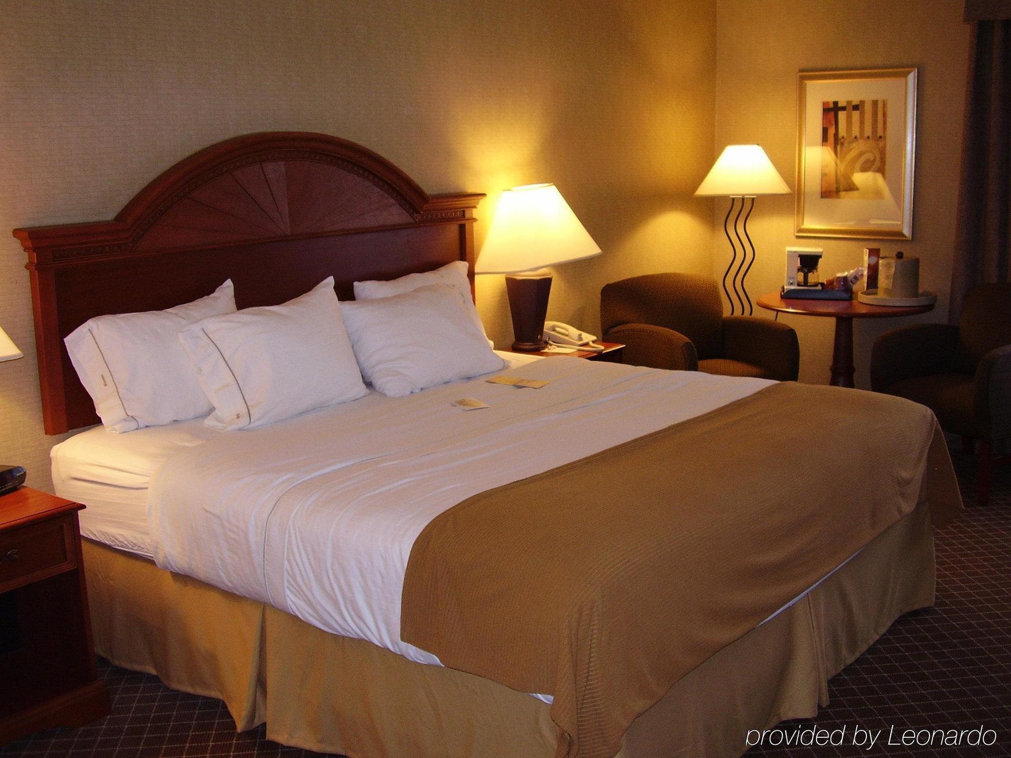 Holiday Inn Express Cedar Rapids - Collins Road By Ihg Δωμάτιο φωτογραφία