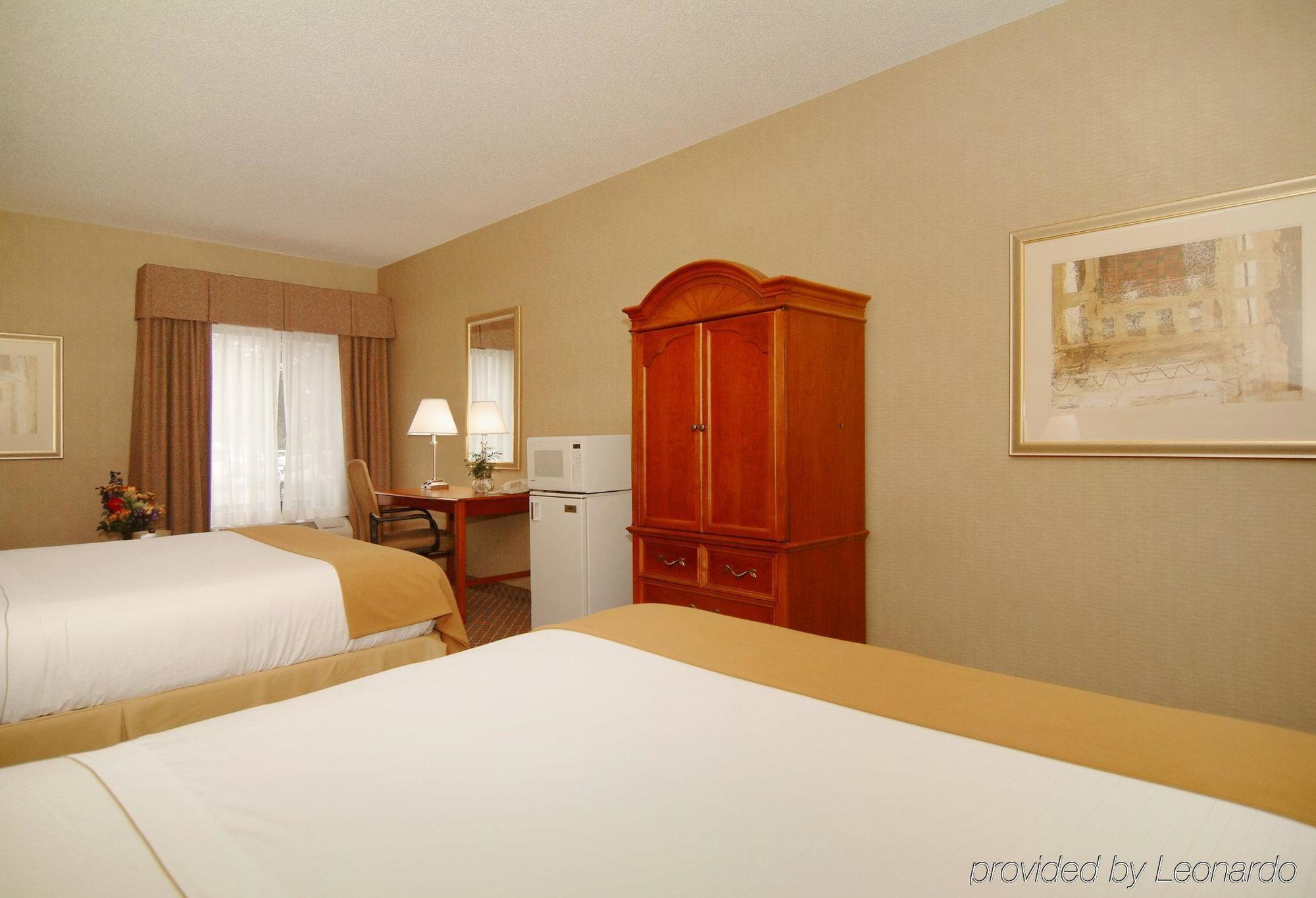 Holiday Inn Express Cedar Rapids - Collins Road By Ihg Δωμάτιο φωτογραφία