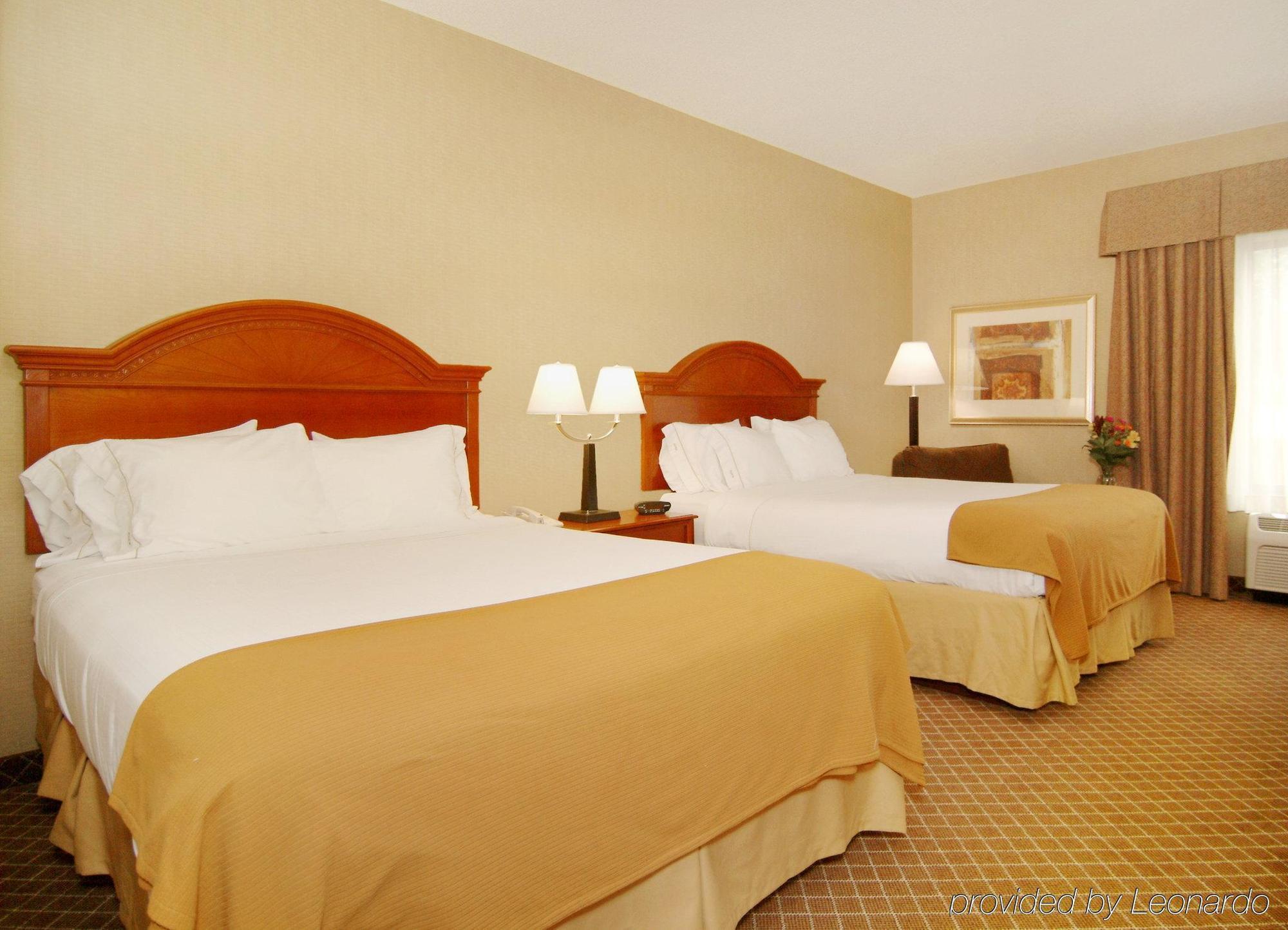 Holiday Inn Express Cedar Rapids - Collins Road By Ihg Δωμάτιο φωτογραφία